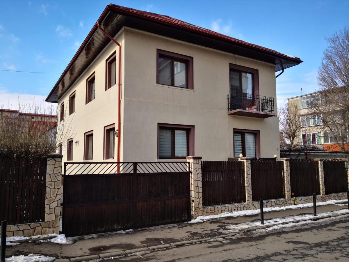 Apartament Aretta Brasov Luaran gambar